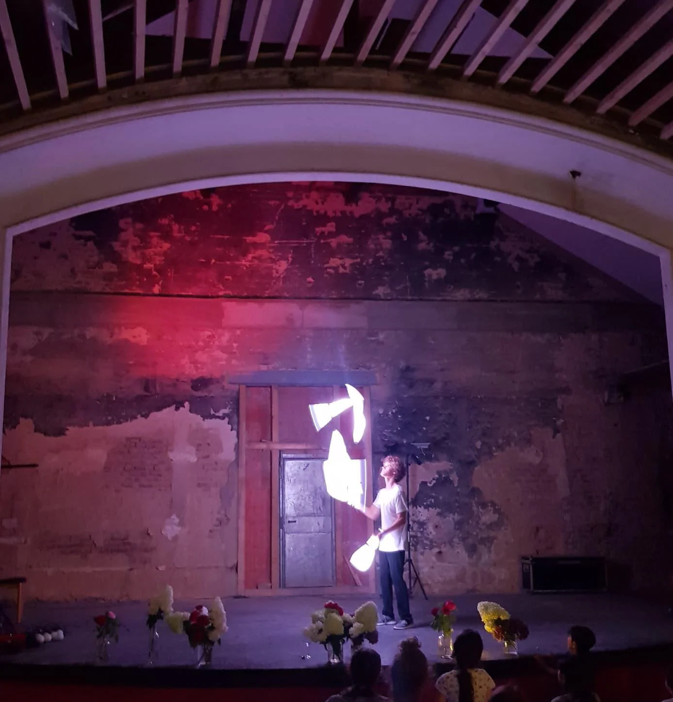 Lichtkünstler bei einer Veranstaltung in der KÖNIGSBURG